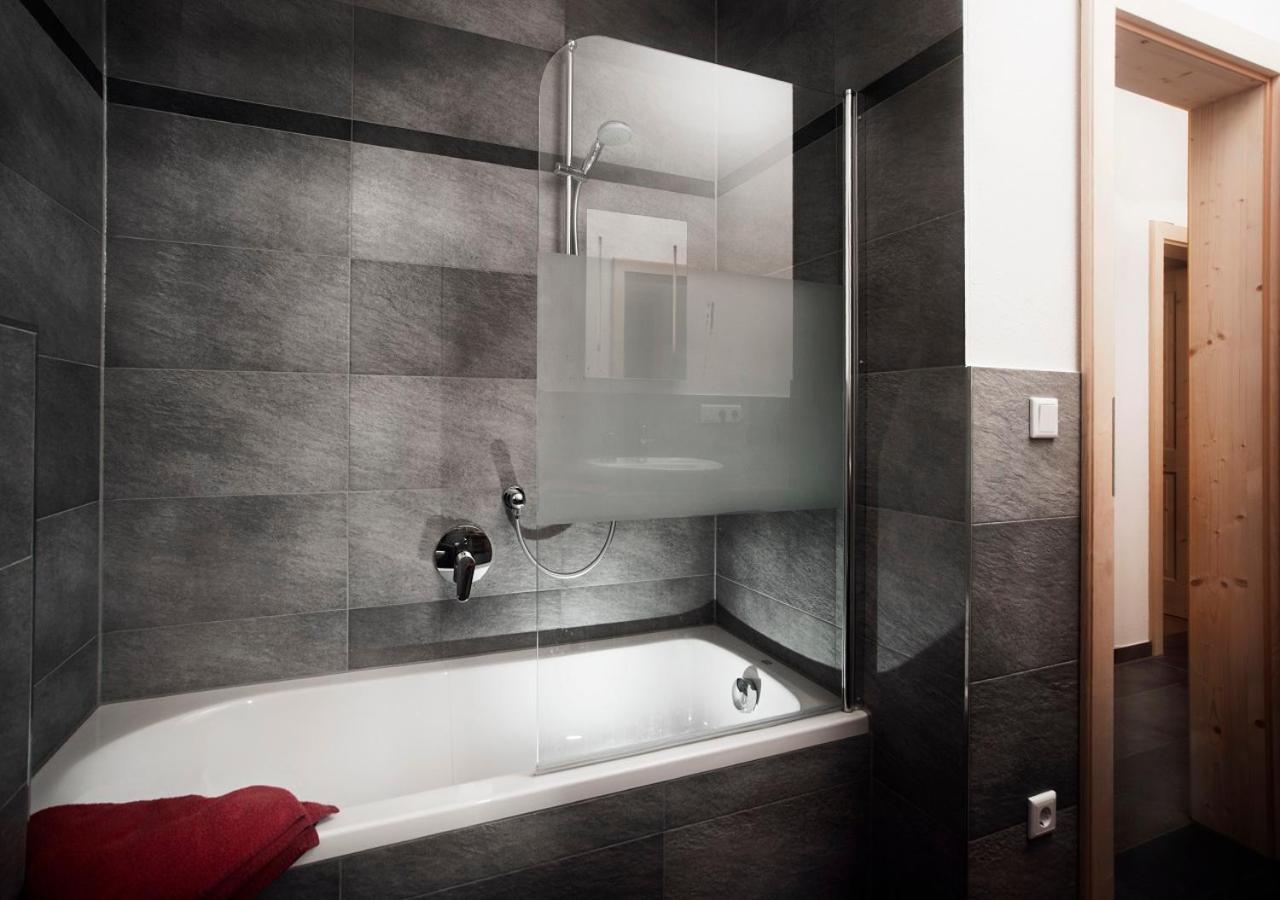 Ferienwohnung Glaserhaeusl Seeblick シュリールゼー エクステリア 写真